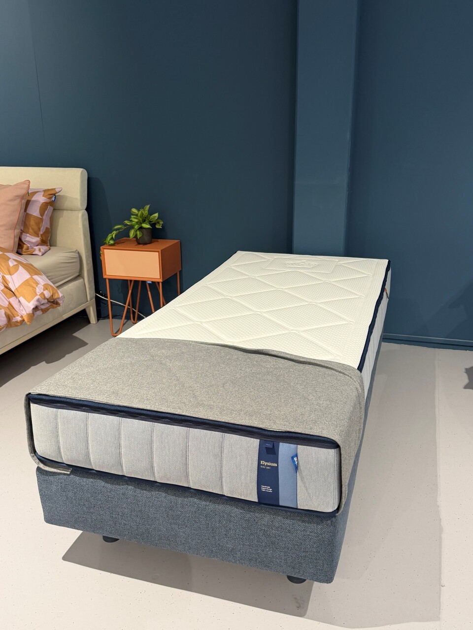 1 Persoons Boxspring Showmodel